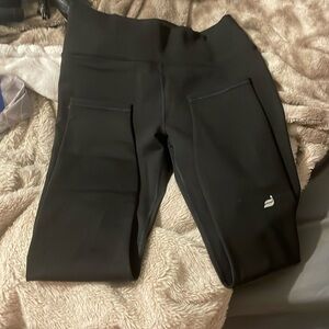 Define power hold made by Fabletics